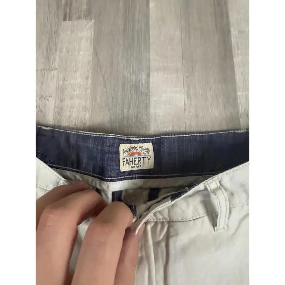 Faherty khaki chino
